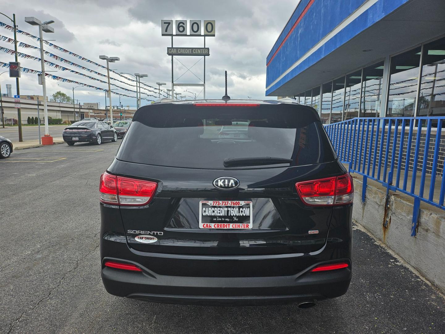 2017 BLACK Kia Sorento LX AWD (5XYPGDA39HG) with an 2.4L L4 DOHC 16V engine, 6A transmission, located at 7600 S Western Ave., Chicago, IL, 60620, (773) 918-3980, 0.000000, 0.000000 - Photo#3